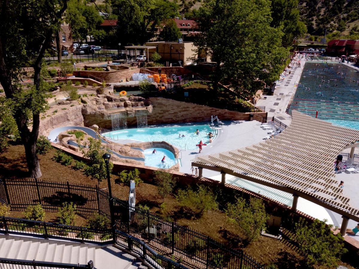 Glenwood Hot Springs Resort Гленуд Спрингс Екстериор снимка